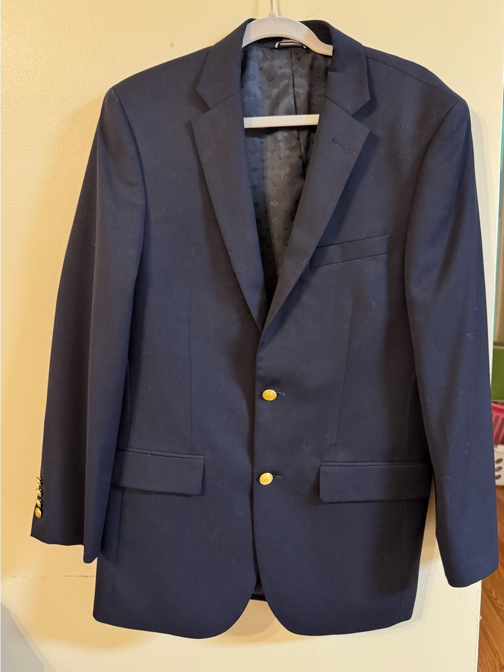 Saddlebred Navy Blazer with Gold Buttons
Size L. Measurements below. Like New